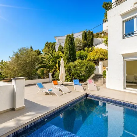 Esmeralda - Immo Barneda Villa